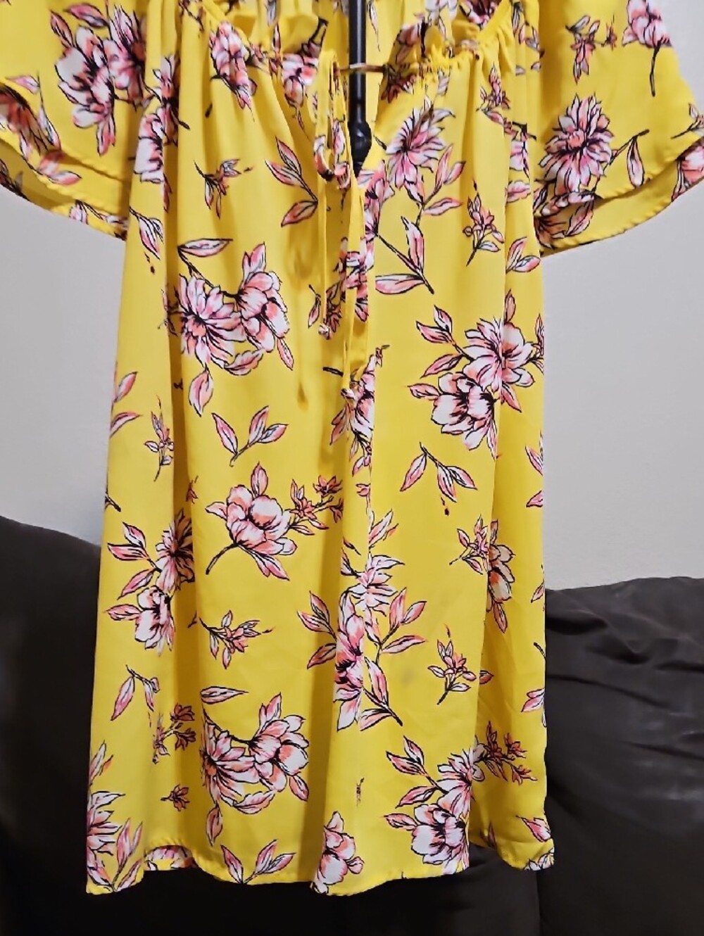 Counterparts Yellow Floral Off-Shoulder Blouse - Picture 3 of 7